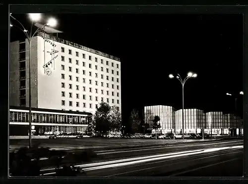 AK Wolfsburg, Rathaus und Kulturzentrum bei Nacht