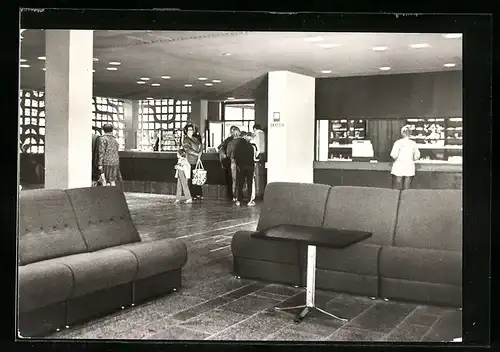 AK Zinnowitz, Eingangshalle des Meerwasserhallenbads, Feriendienst der IG Wismut
