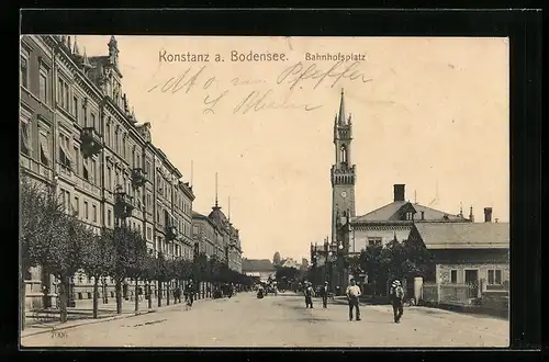 AK Konstanz a. Bodensee, Bahnhofsplatz im Sonnenschein