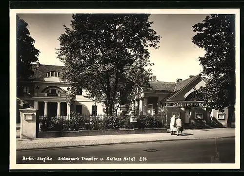 AK Berlin-Steglitz, Schlosspark-Theater und Schloss Hotel, Strassenansicht