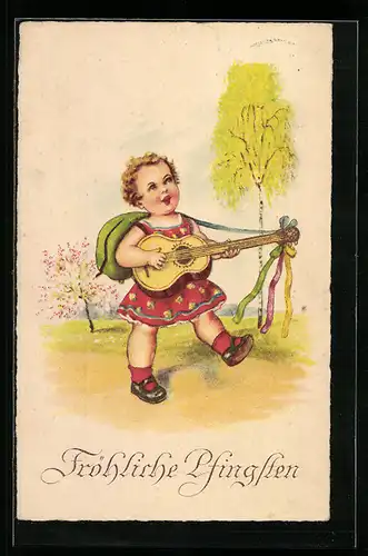Künstler-AK Fröhliche Pfingsten, Kleine Wanderin mit Rucksack und Gitarre