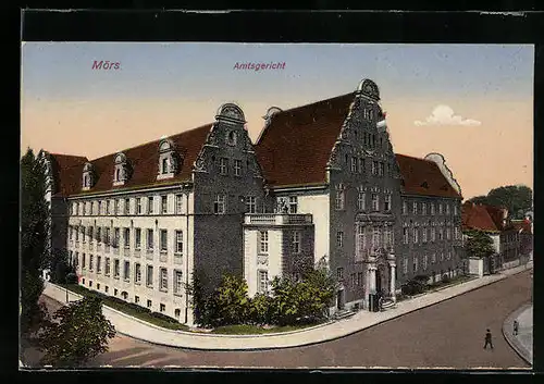 AK Mörs, auf der Strasse vor dem Amtsgericht
