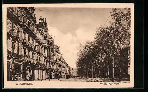 AK Wiesbaden, Blick in die Wilhelmstrasse