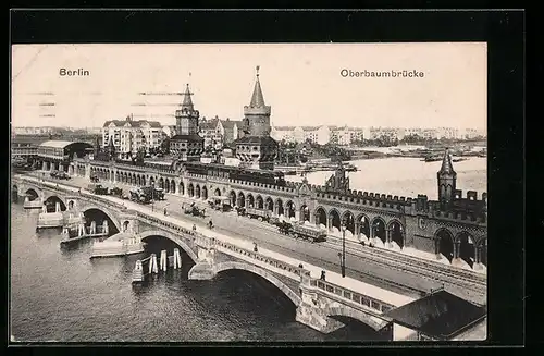 AK Berlin-Friedrichshain, Kutschen auf der Oberbaumbrücke