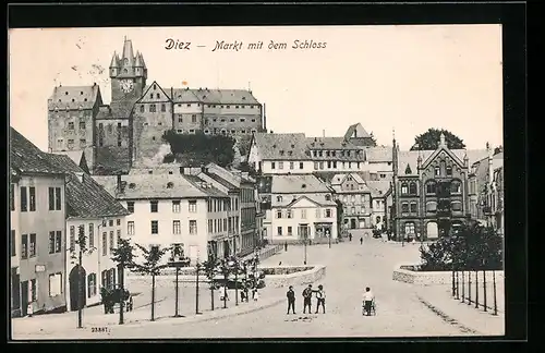 AK Diez a. L., Kinder auf dem Markt mit Blick zum Schloss