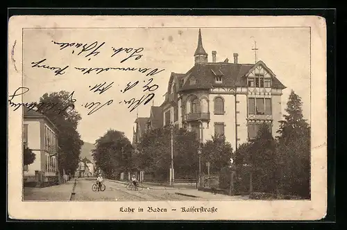 AK Lahr in Baden, Kinder mit Fahrrädern in der Kaiserstrasse