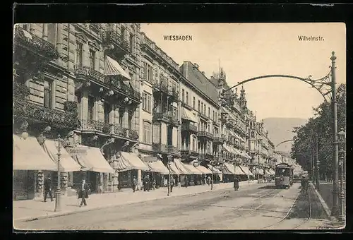 AK Wiesbaden, eine Strassenbahn in der Wilhelmstrasse