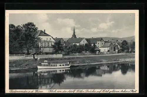 AK Bodenwerder a. d. Weser, Blick von der  Brücke auf das Hotel Goldener Anker und die Stadt