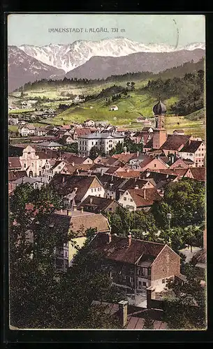 AK Immenstadt im Allgäu, Generalansicht der Stadt gegen die Berggipfel
