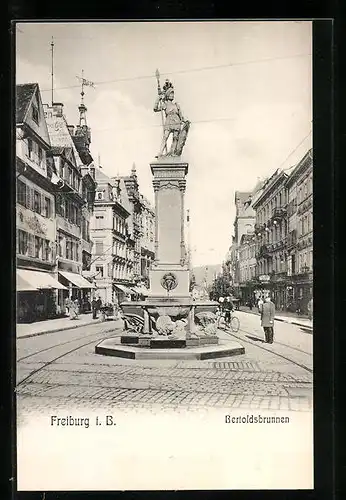 AK Freiburg i. B., Radfahrer am Bertoldsbrunnen