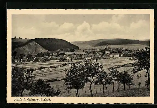 AK Atteln b. Paderborn i. Westf., Totalansicht von einem Berg aus gesehen