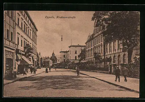 AK Oppeln, Krakauerstrasse mit Passanten