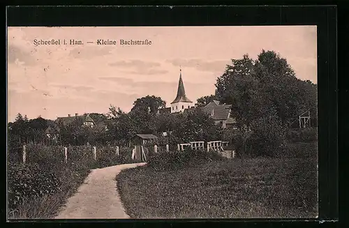 AK Scheessel, Kleine Bachstrasse mit Blick auf den Kirchturm
