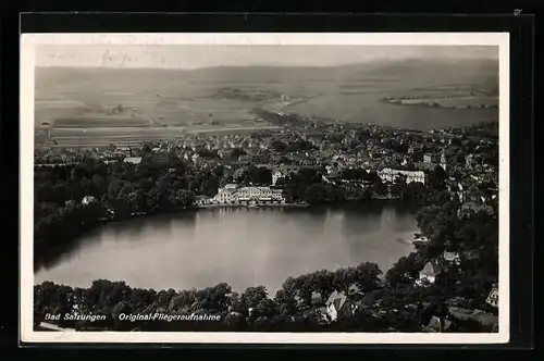 AK Bad Salzungen, Ortsansicht mit Fernblick, Fliegeraufnahme