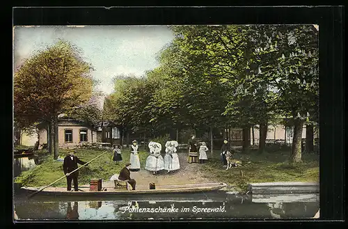 AK Spreewald, Pohlenzschänke u. Boot vor Frauen in Trachten