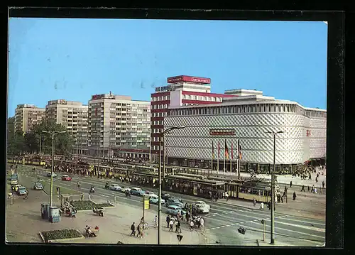 AK Leipzig, Warenhaus Konsument an der Brühlstrasse mit Strassenbahn