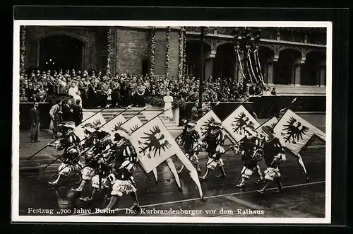 AK Berlin, Festzug 700 Jahre Berlin, Kurbrandenburger vor dem Rathaus entlang der Königstrasse