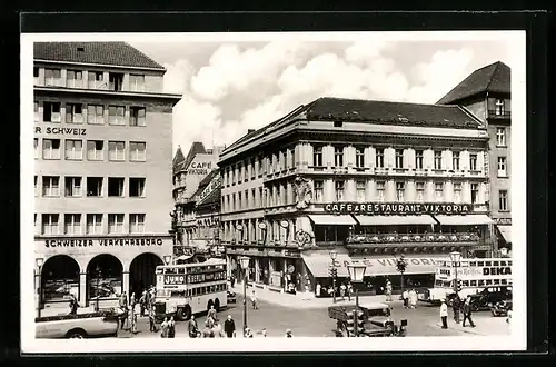 AK Berlin, Cafe und Restaurant Victoria mit Omnibus, Unter den Linden