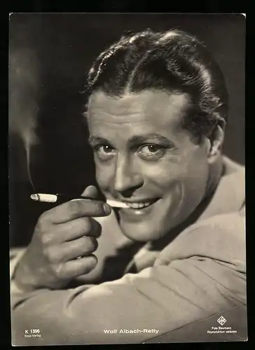 Fotografie Portrait Schauspieler Wolf Albach-Retty mit Zigarettenspitze