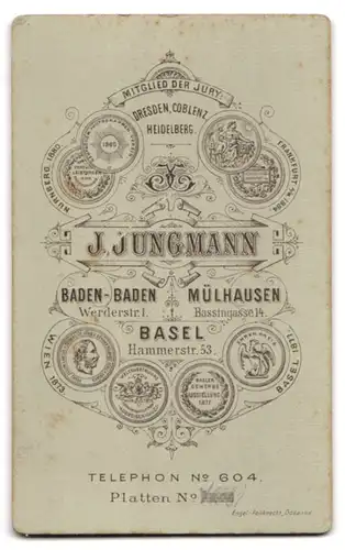 Fotografie J. Jungmann, Baden-Baden, Werderstr. 1, Junger Herr mit Zwicker und Oberlippenbart