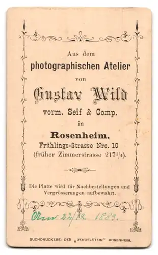 Fotografie Gustav Wild, Rosenheim, Frühlings-Strasse 10, Ältere Dame in zeitgenössischer Kleidung