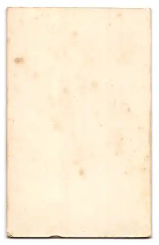 Fotografie unbekannter Fotograf und Ort, Bürgerlicher Herr mit Bart