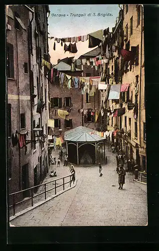 AK Genova, Truogoli di S. Brigida, trocknende Wäsche über einer Strasse