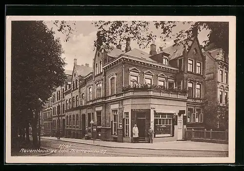 AK Kiel, Reventlouallee Ecke Strasse Niemannsweg mit Geschäft