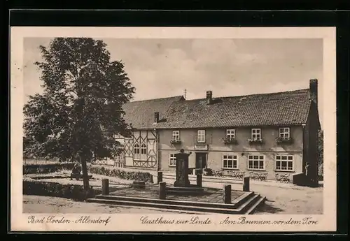 AK Bad Sooden-Allendorf, Zimmersbrunnen mit der alten Linde und Gebäuden