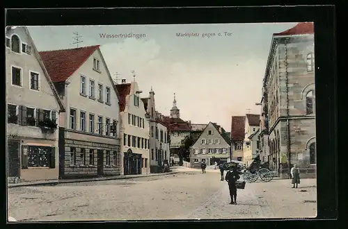 AK Wassertrüdingen, Marktplatz gegen das Tor, mit Kutsche