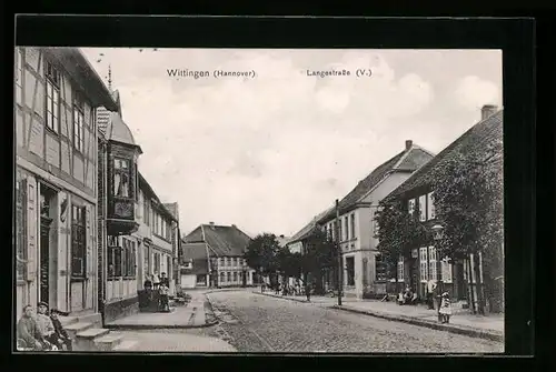 AK Wittingen (Hannover), Langestrasse mit Ortsansässigen