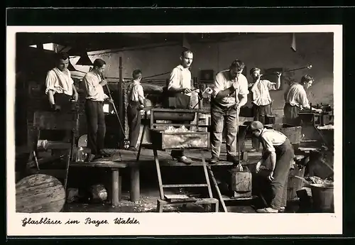 AK Glasbläser des Bayerischen Waldes bei der Arbeit