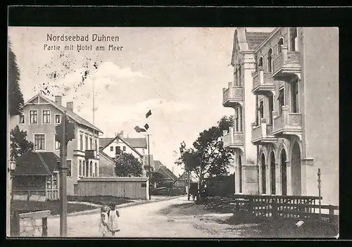 AK Duhnen, Strassenpartie mit Hotel am Meer