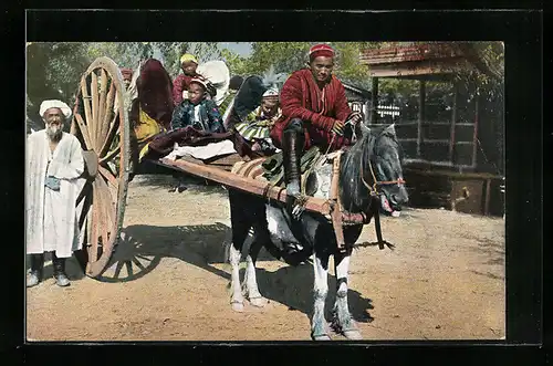 AK Russische Typen aus Zentralasien mit Pferdekarren