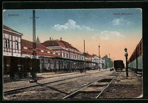 AK Szolnok, Vasuti páliaudvar, Bahnhof