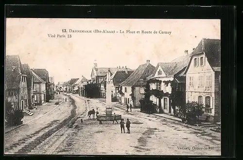 AK Dannemarie, la Place et Route de Cernay, Denkmal