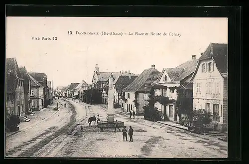 AK Dannemarie, La Place et Route de Cernay, personnes
