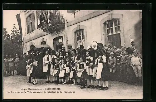 AK Dannemarie, Les Autorités de la Ville attendatn le Président de la République