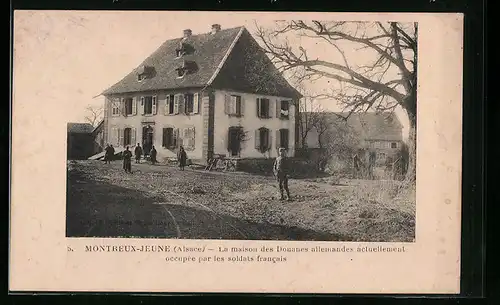 AK Montreux-Jeune, La maison des Douanes allemandes actuellement occupée par les soldats francais