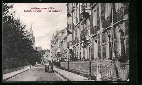 AK Mülhausen i. Els., Salvatorstrasse mit Passanten