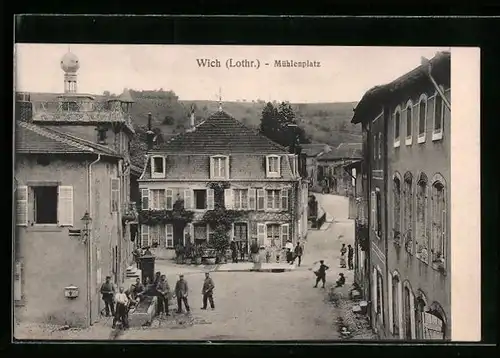 AK Wich, Mühlenplatz mit Soldaten