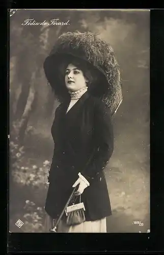 AK Schauspielerin Fedia de Ferard mit grossem Hut