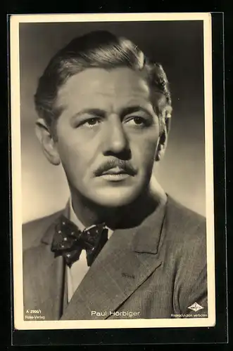 AK Schauspieler Paul Hörbiger mit ernstem Blick