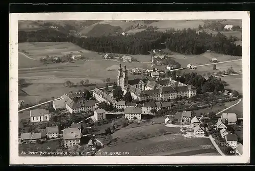 AK St. Peter /Schwarzwald, Fliegeraufnahme aus 720m Höhe