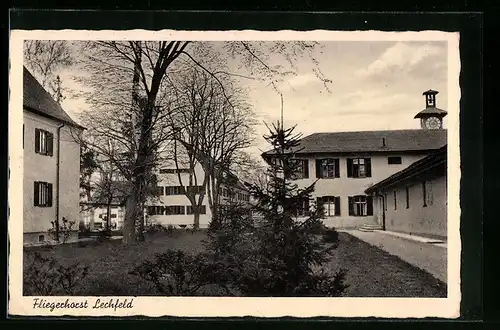 AK Lechfeld, Baracken im Fliegerhorst