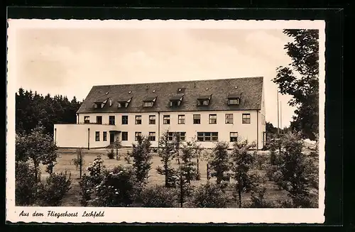 AK Lechfeld, Gebäude auf dem Fliegerhorst