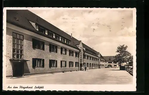 AK Lechfeld, Aus dem Fliegerhorst Lechfeld, Kaserne