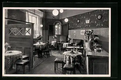 AK Berlin-Weissensee, Cafe Richter in der Charlottenburger Strasse, Ecke Parkstrasse, Innen