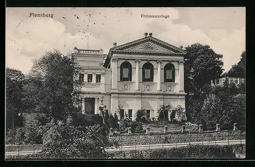 AK Flensburg, Gebäude der Freimaurerloge im Abendlicht