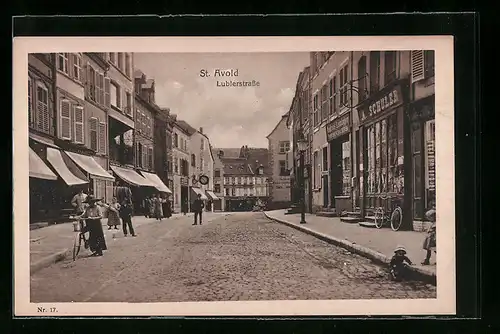 AK St. Avold, Lublerstrasse mit Passanten